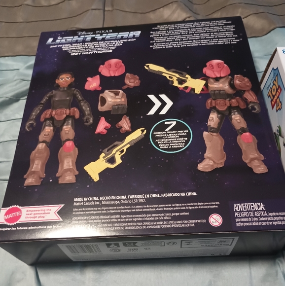 Toy Story 4 12 inch Izzy Hawthorne and Buzlightyear - Picture 5 of 7